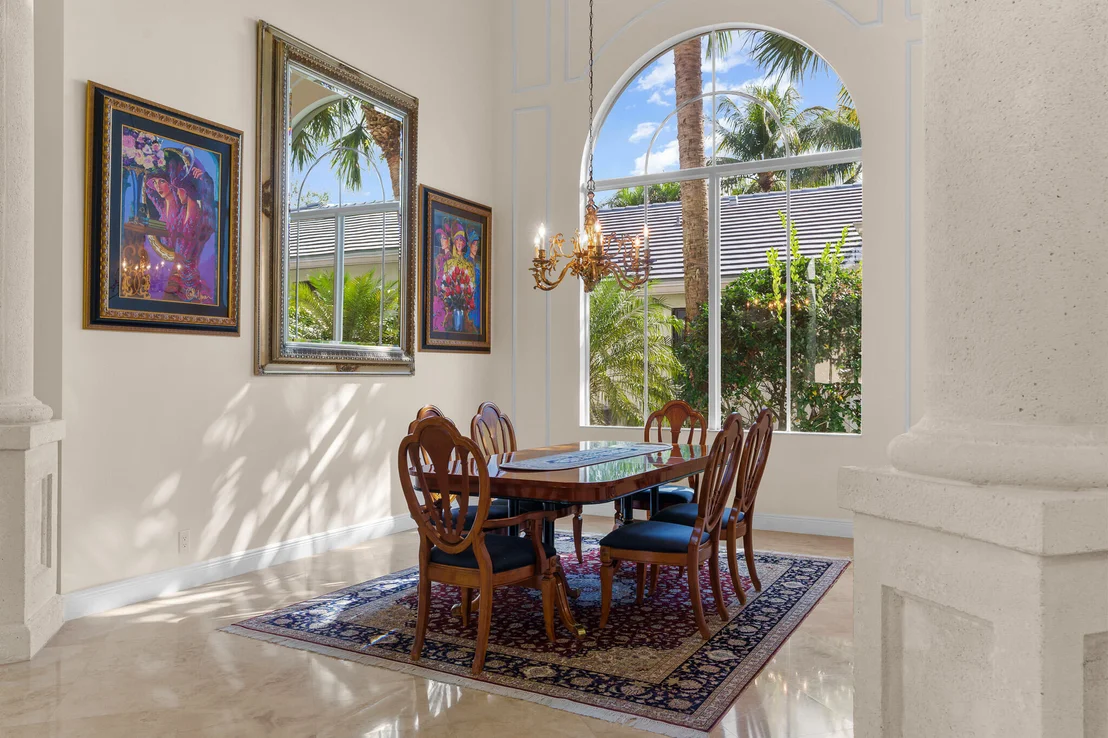 Photo of 8850 Valhalla Drive