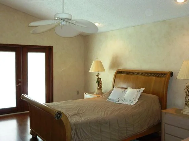 Photo of 6820 NW 75th Place