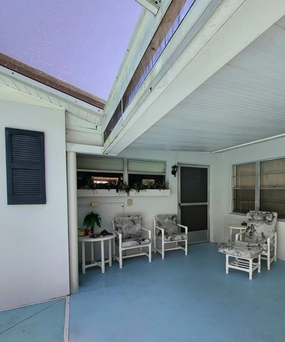 Photo of 2928 SE 27th Street