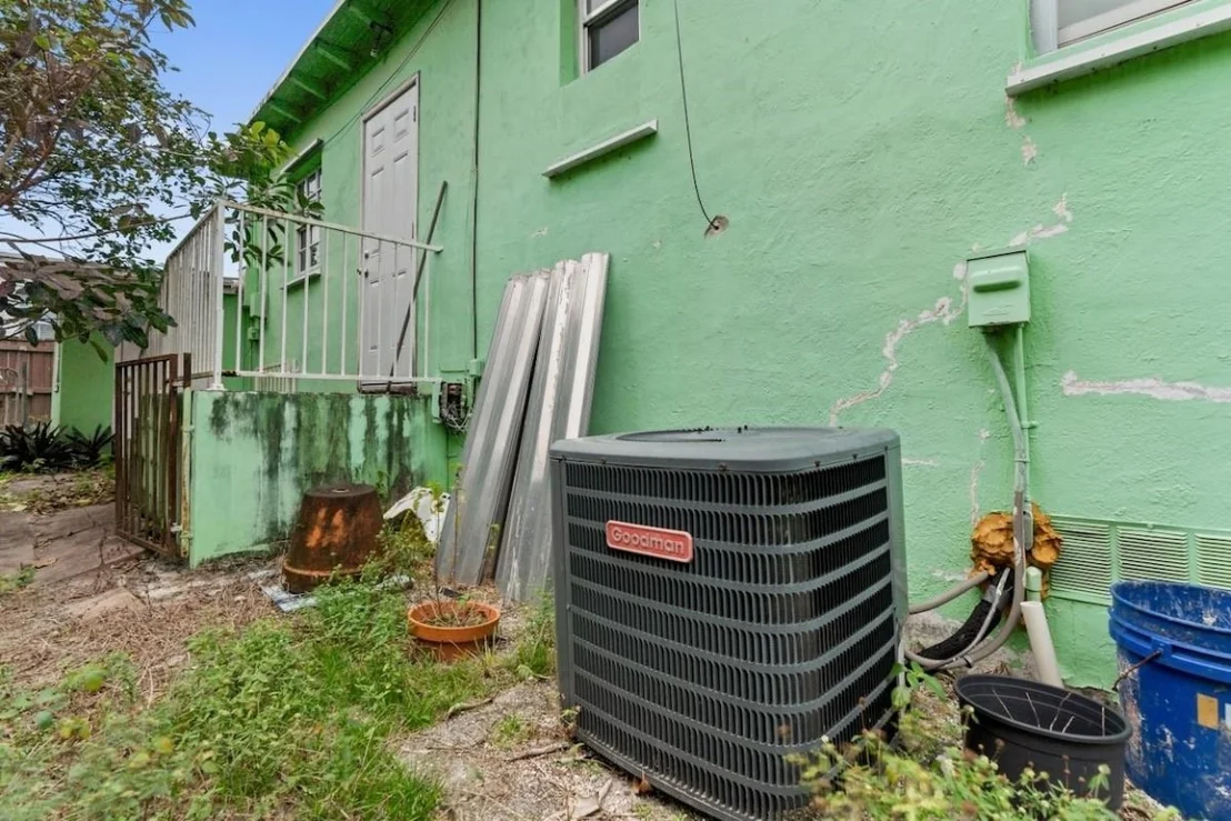 Photo of 282 E 55th Street