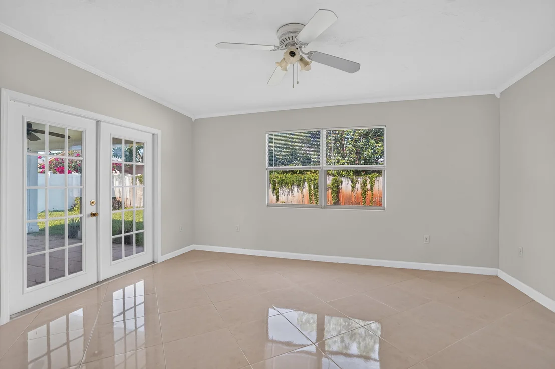 Photo of 702 PLACE TAVANT