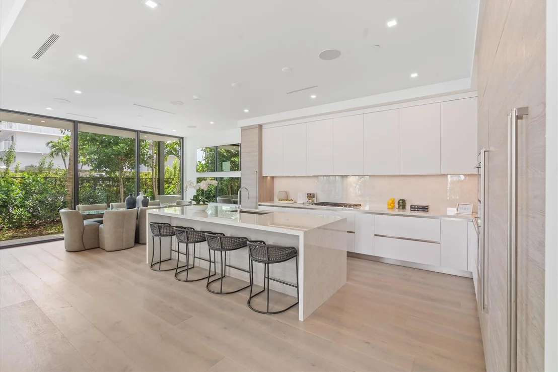 Photo of 1068 Del Harbour Drive