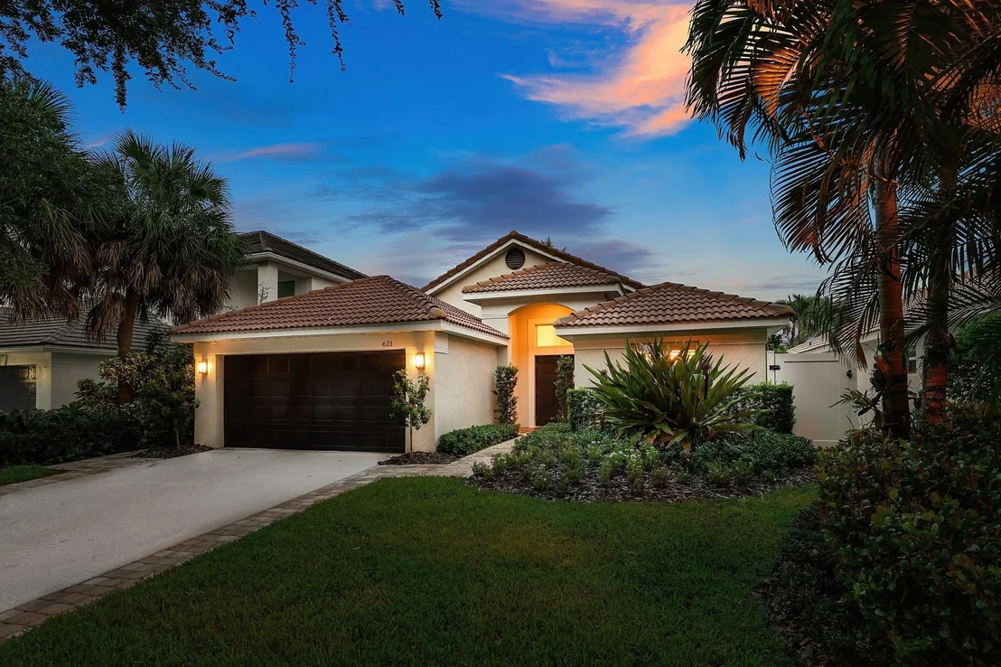 Photo of 621 Anchor Point