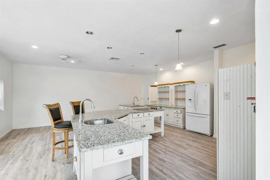 Photo of 6077 Pineneedle Lane