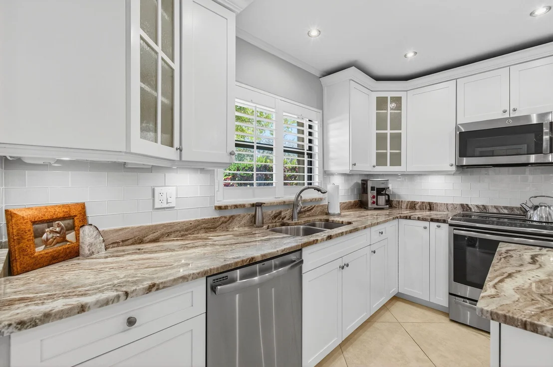 Photo of Unit A at 4555 Apple Tree Circle