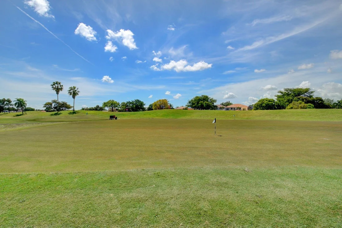 Photo of 6145 Indian Forest Circle