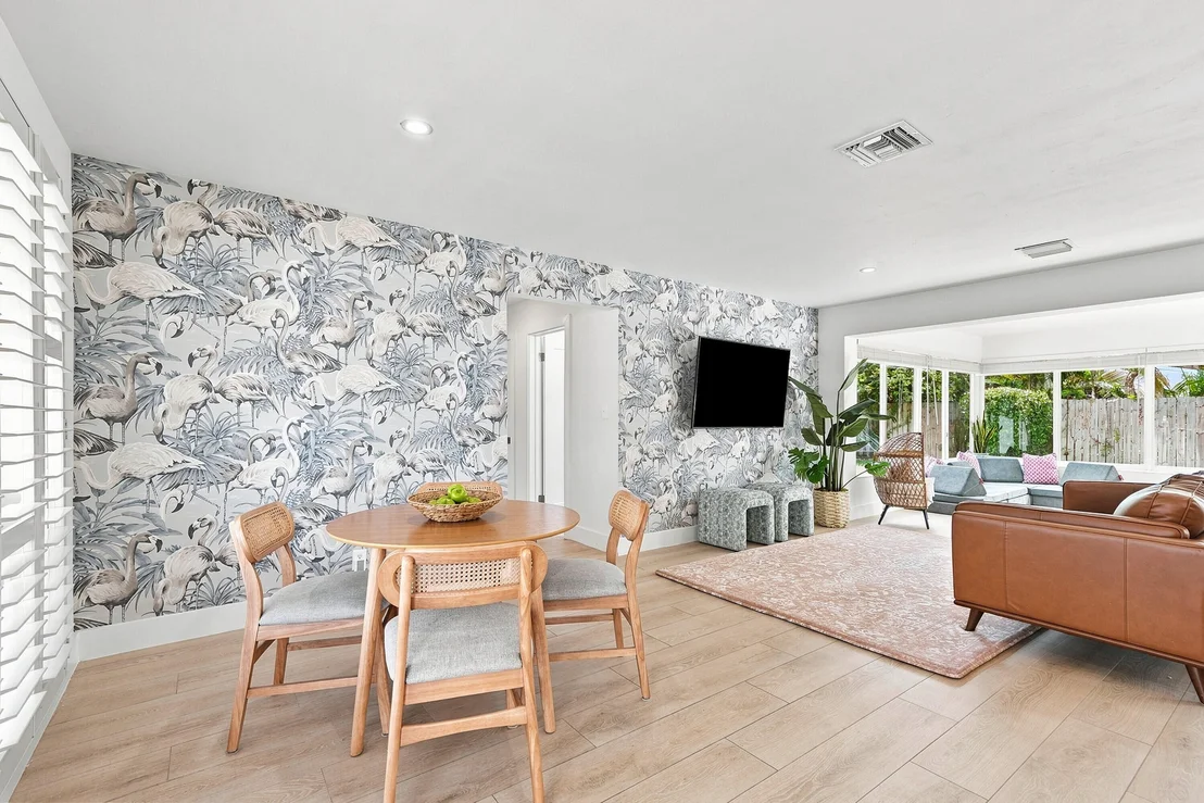 Photo of 807 SE 9 Terrace
