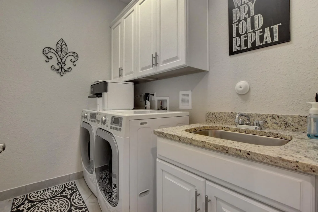 Photo of 921 Sterling Pine Place