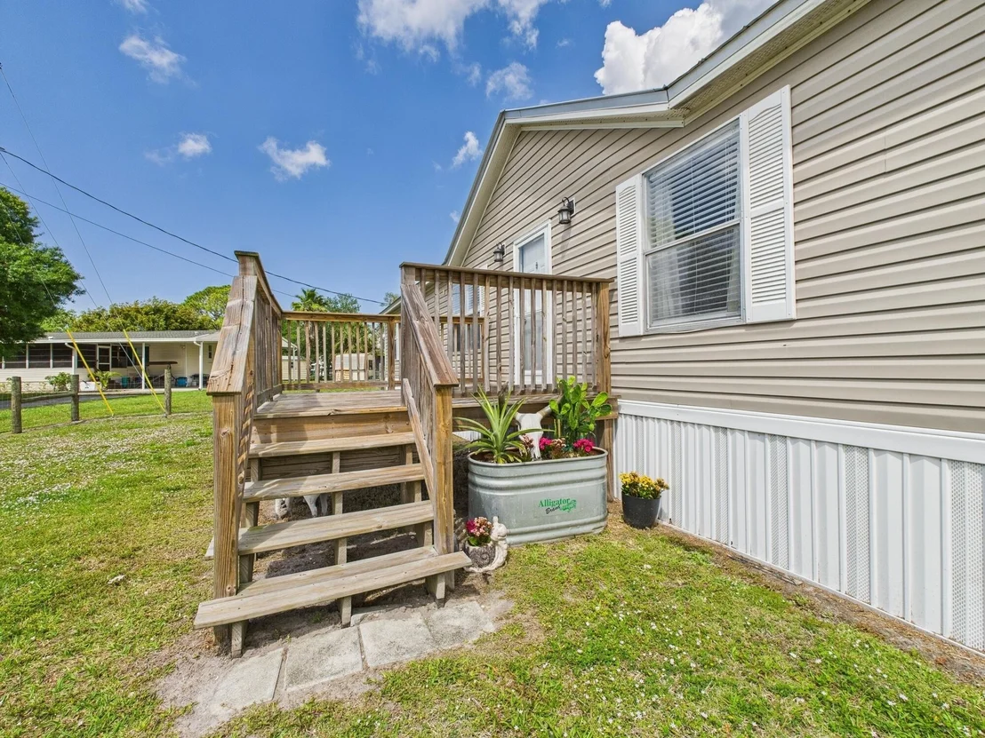 Photo of 2452 SE 21st Terrace
