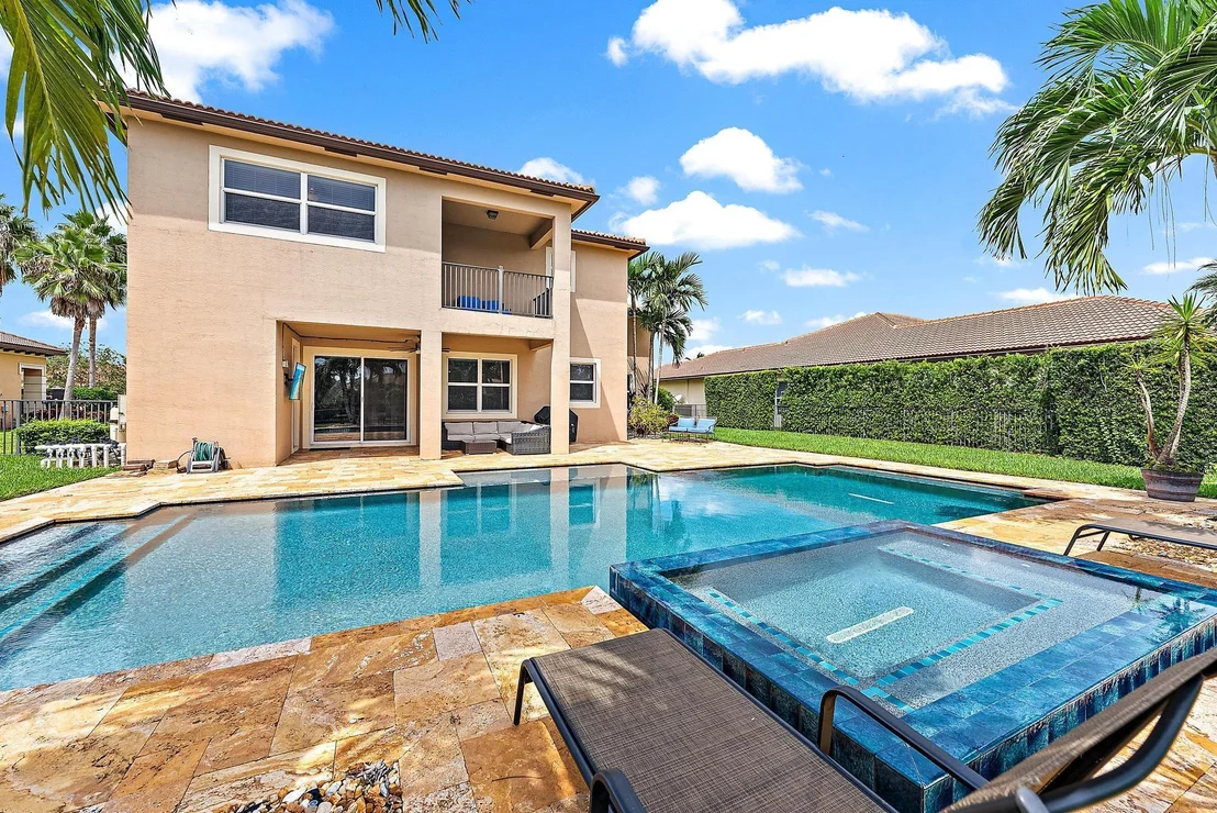 Photo of 168 Manor Circle