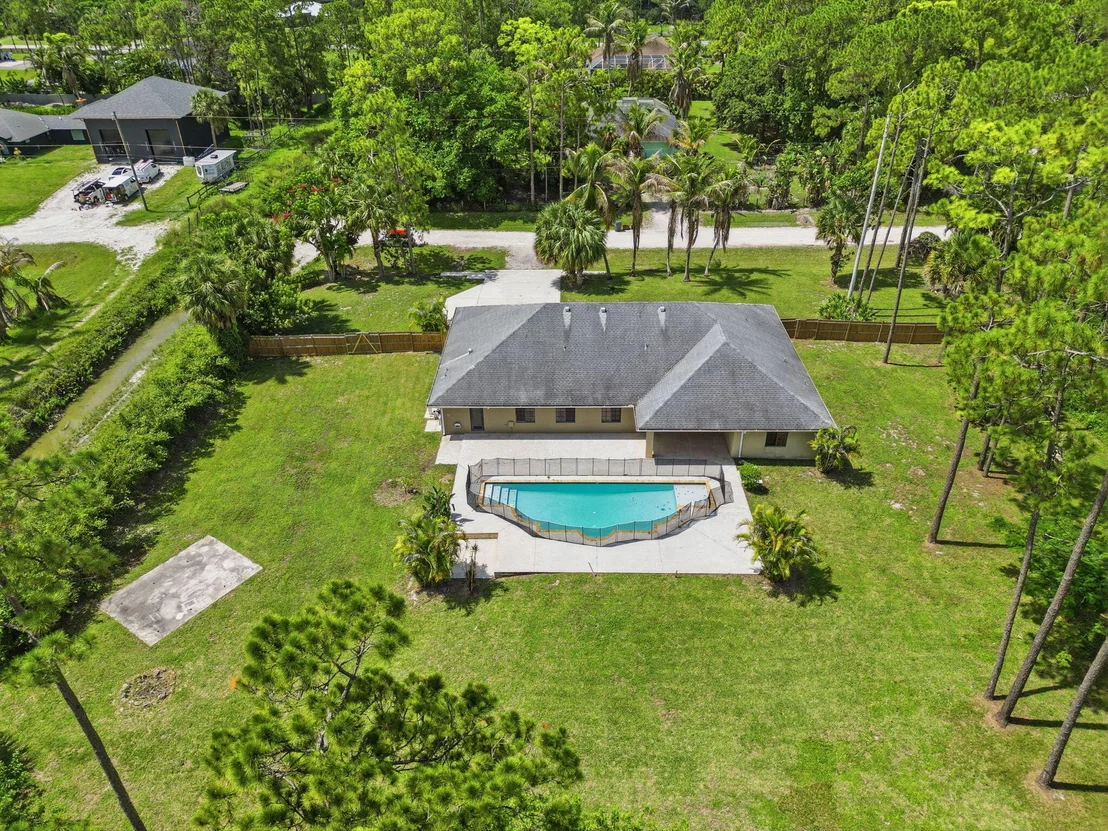 Photo of 15731 85th Road N