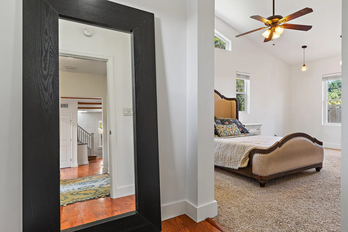 Photo of 715 Warren Drive