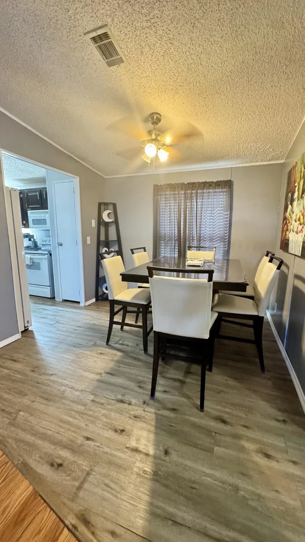 Photo of 23039 Watergate Circle