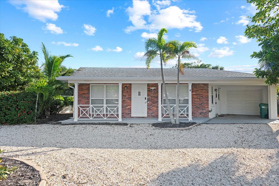 Photo of 430 Neptune Road