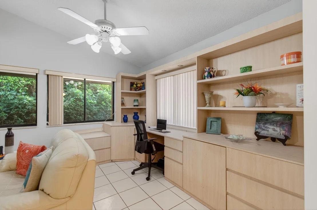 Photo of 2925 Riviera Drive