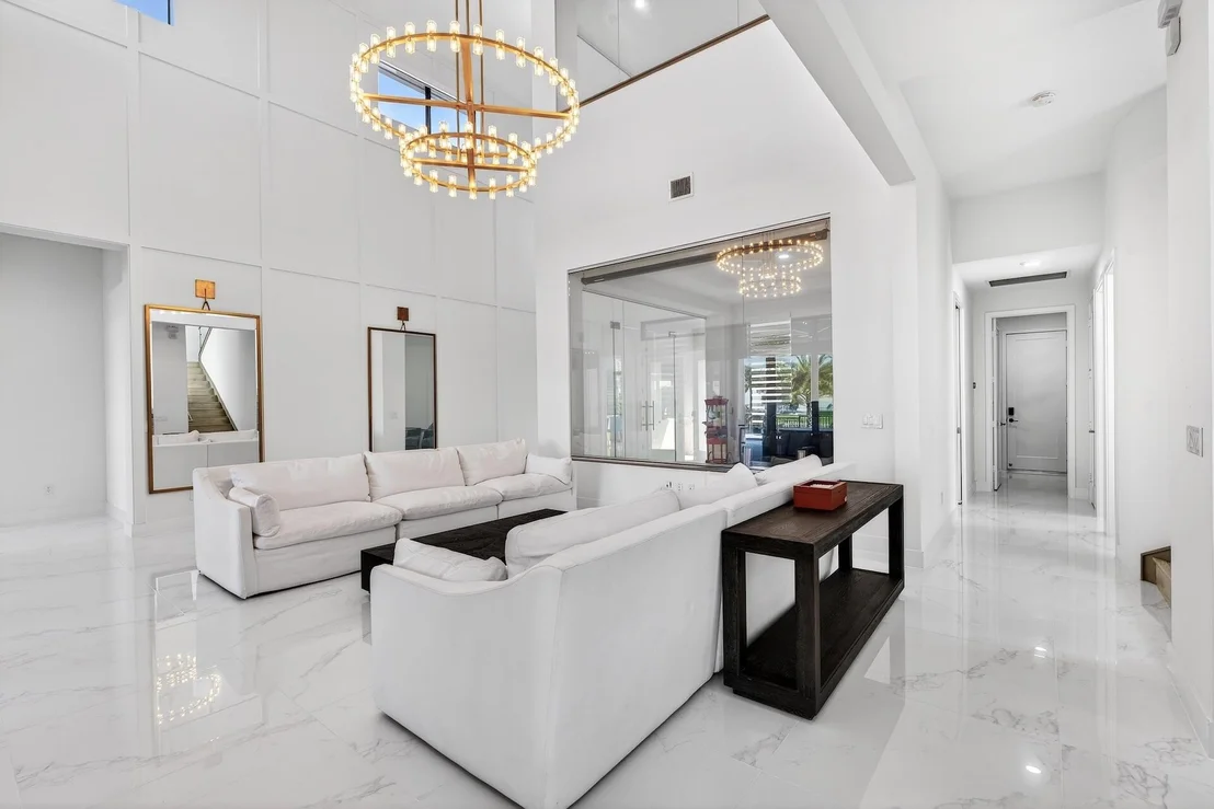 Photo of 10875 Estuary Drive
