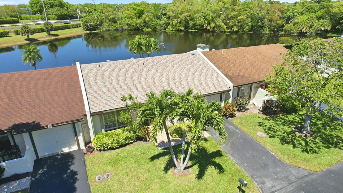 Photo of 15924 Laurel Oak Circle