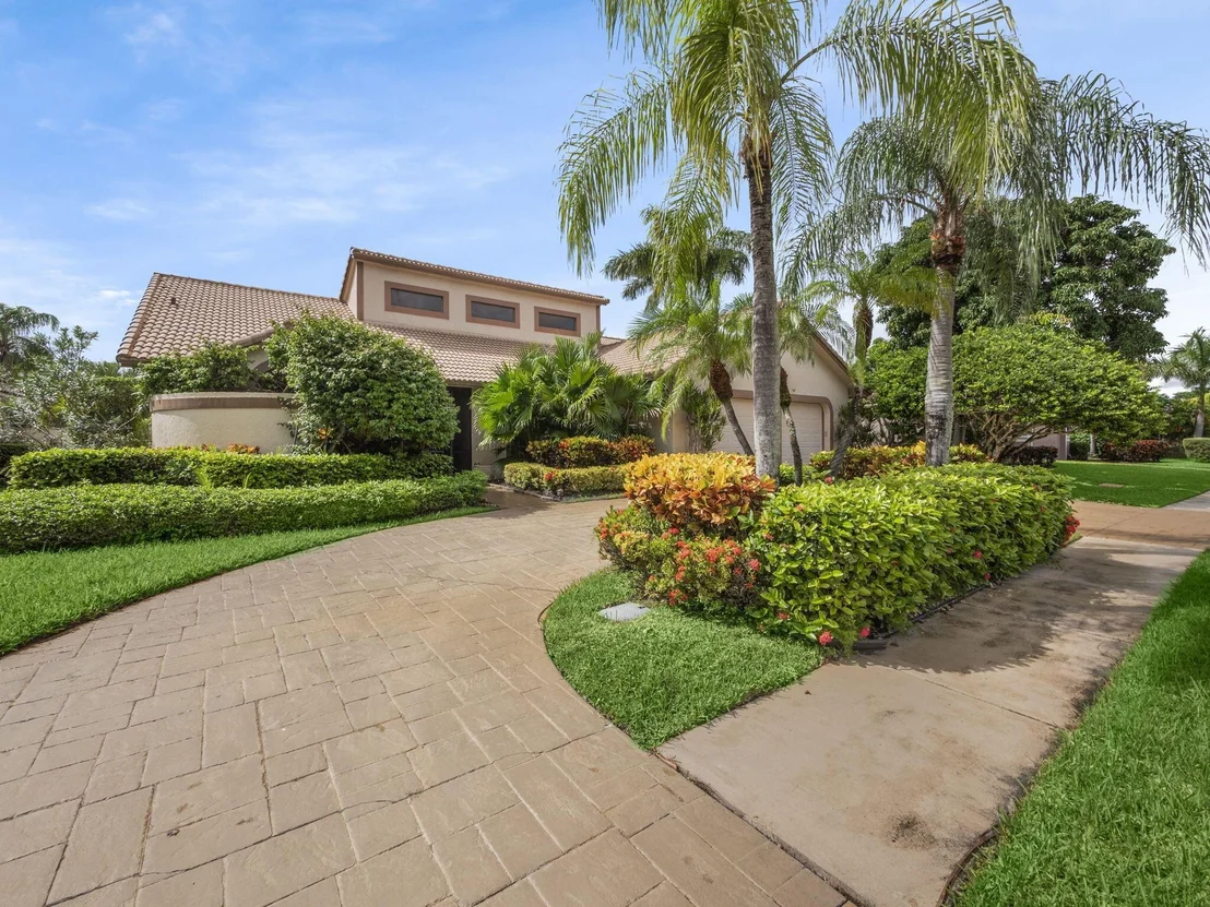 Photo of 10110 Canoe Brook Cir Circle