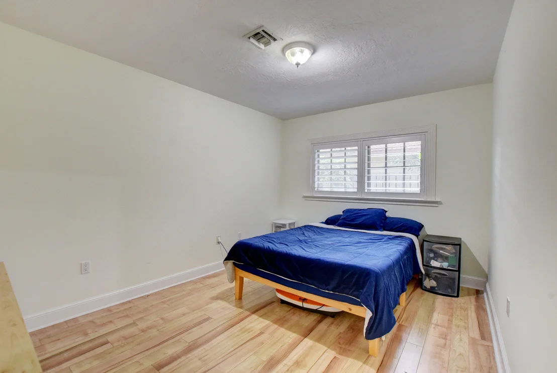 Photo of 867 Malaga Drive