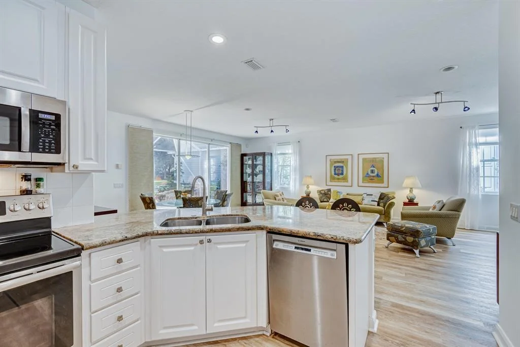 Photo of 185 Barbados Drive