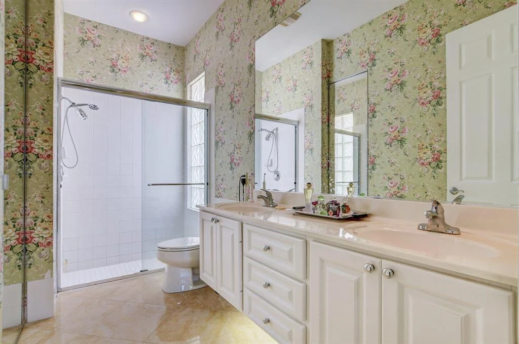 Photo of 2065 Valencia Drive