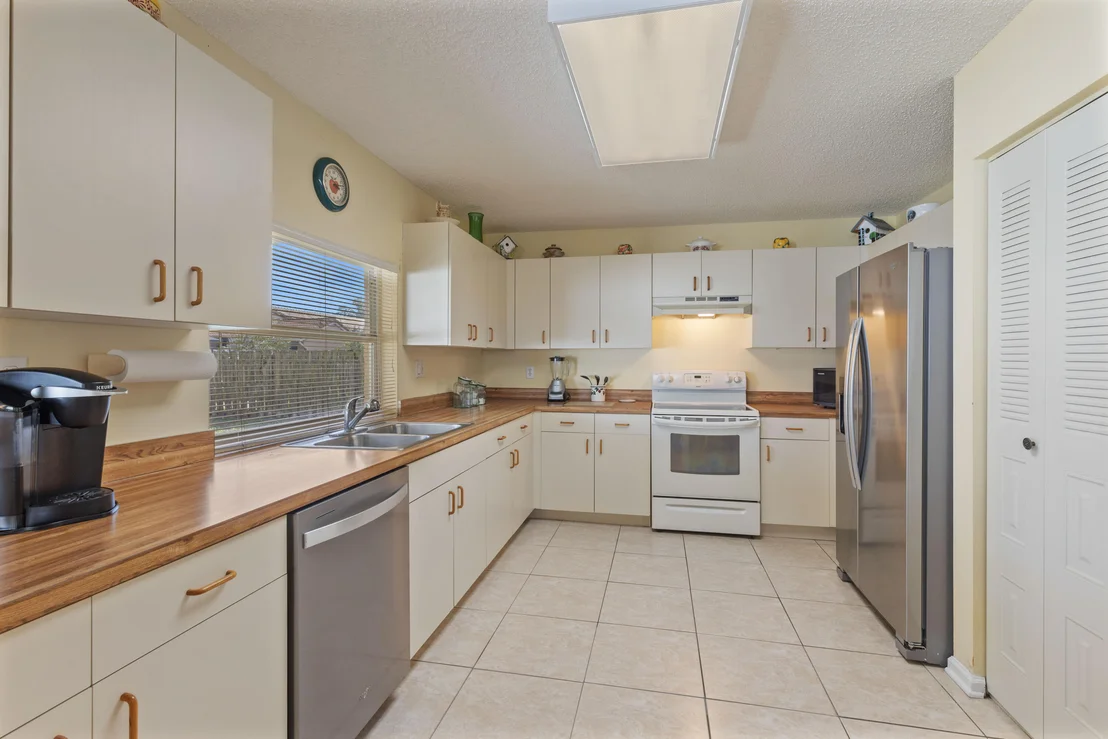 Photo of 8854 Spring Valley Drive