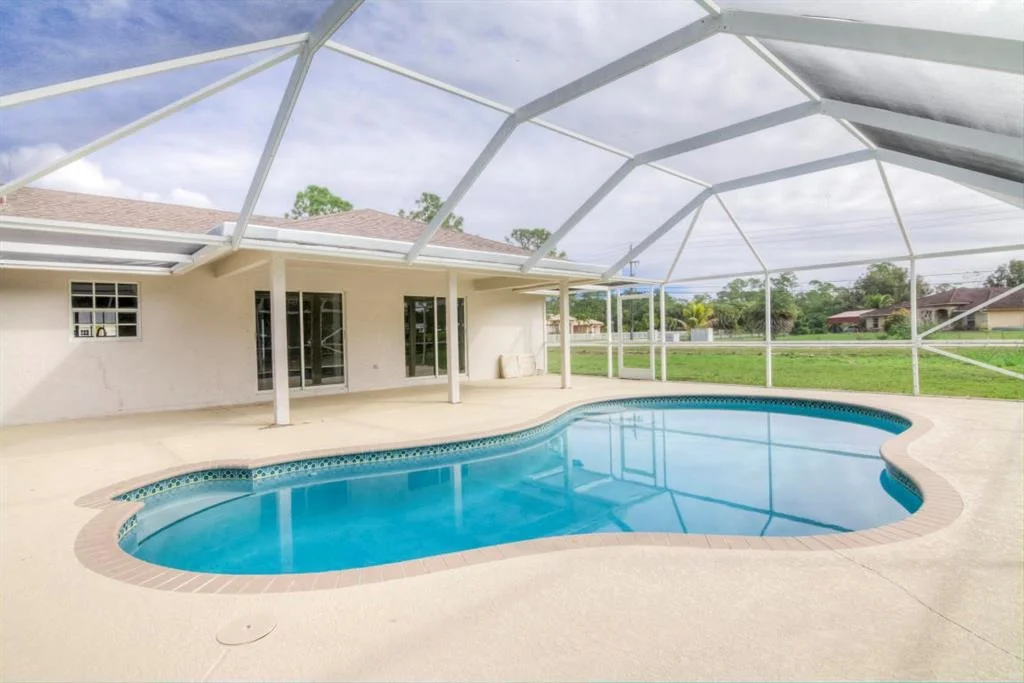 Photo of 17518 Tangerine Boulevard