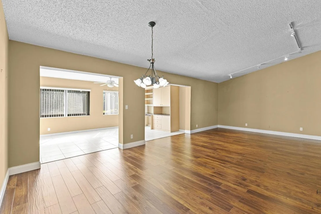 Photo of 7974 Cloverfield Circle