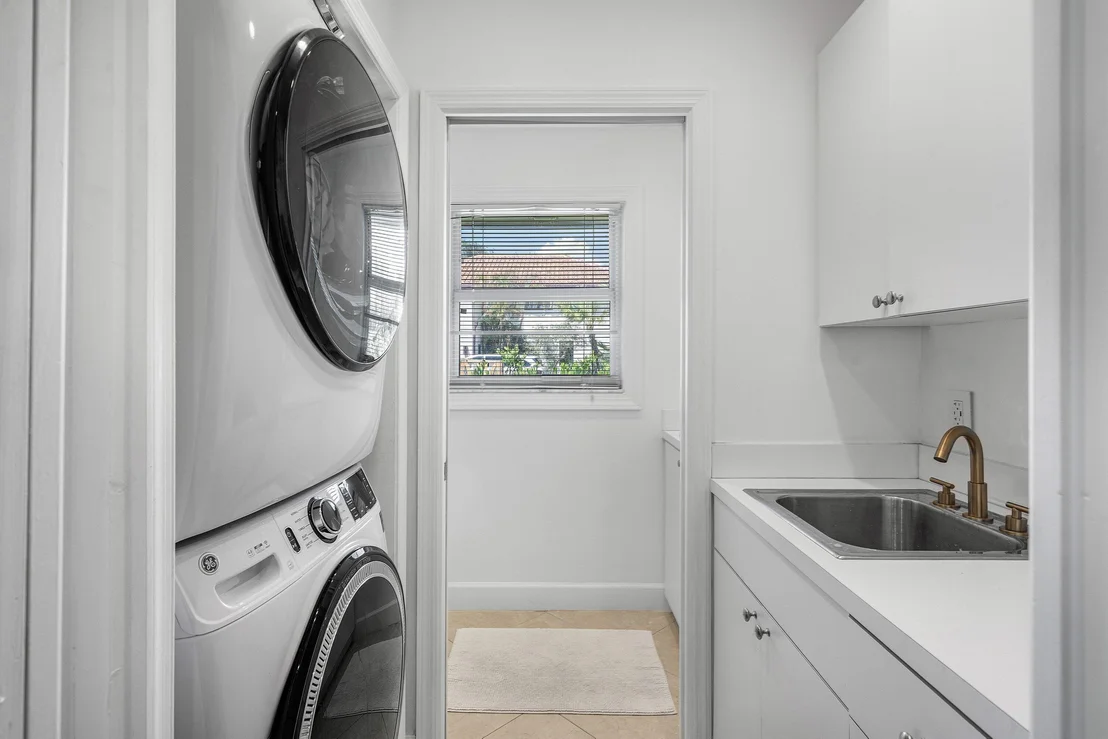 Photo of 139 Rotunda Drive