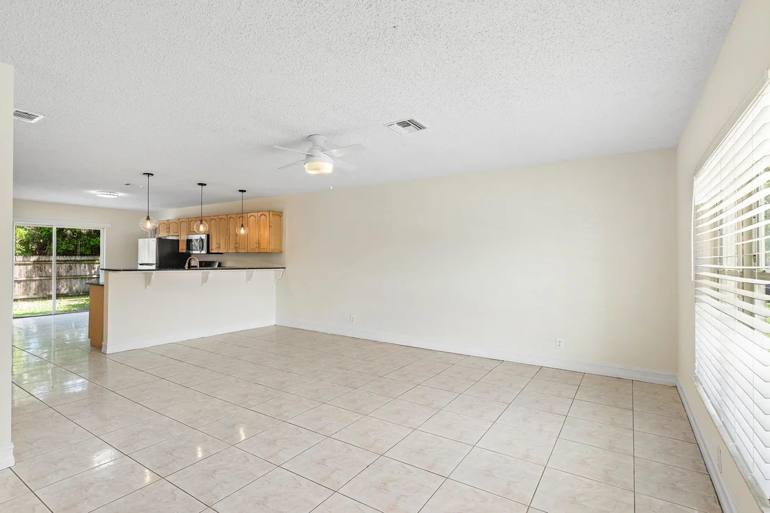 Photo of 5921 Ithaca Circle W
