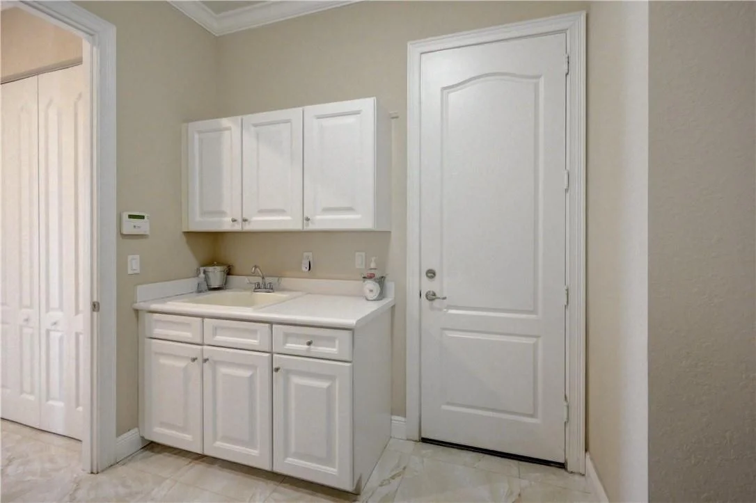 Photo of 8631 S Lakeside Bend