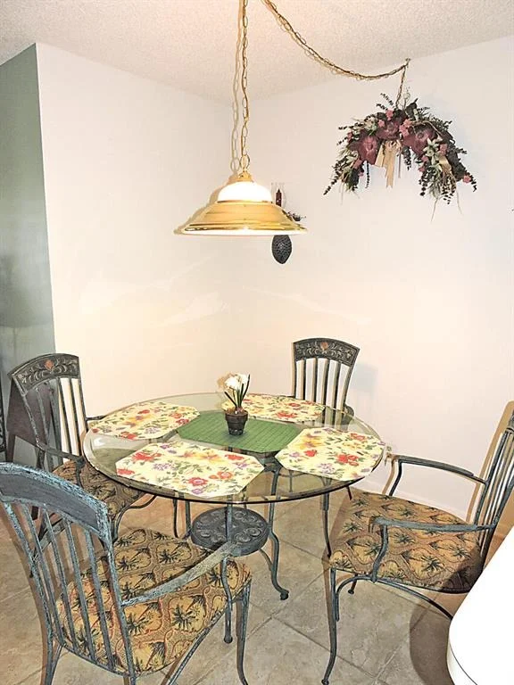 Photo of Unit D2 at 333 Pine Ridge Circle