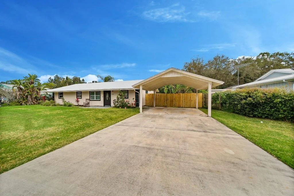 Photo of 6275 SE Thomas Drive