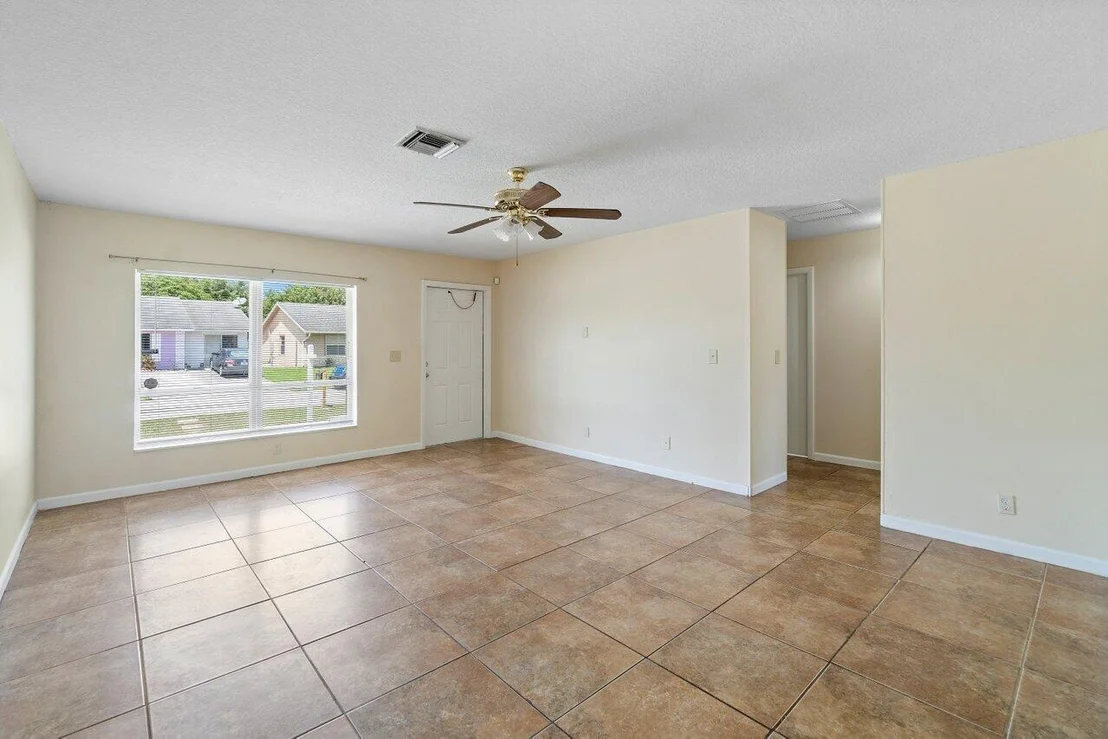 Photo of 6090 Lambeth Circle