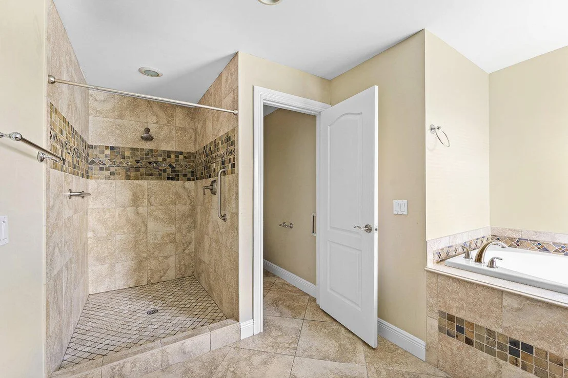 Photo of 4572 White Cedar Lane