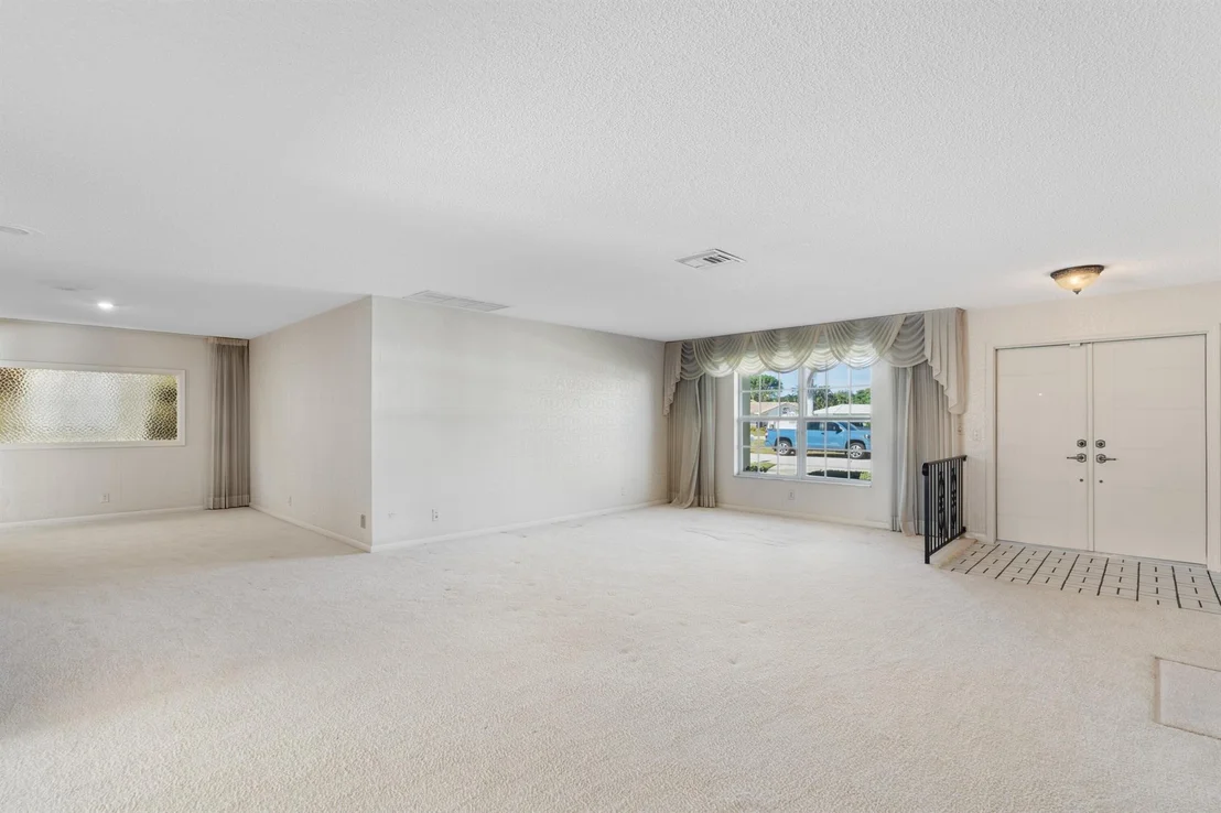 Photo of 5683 Golfway Drive