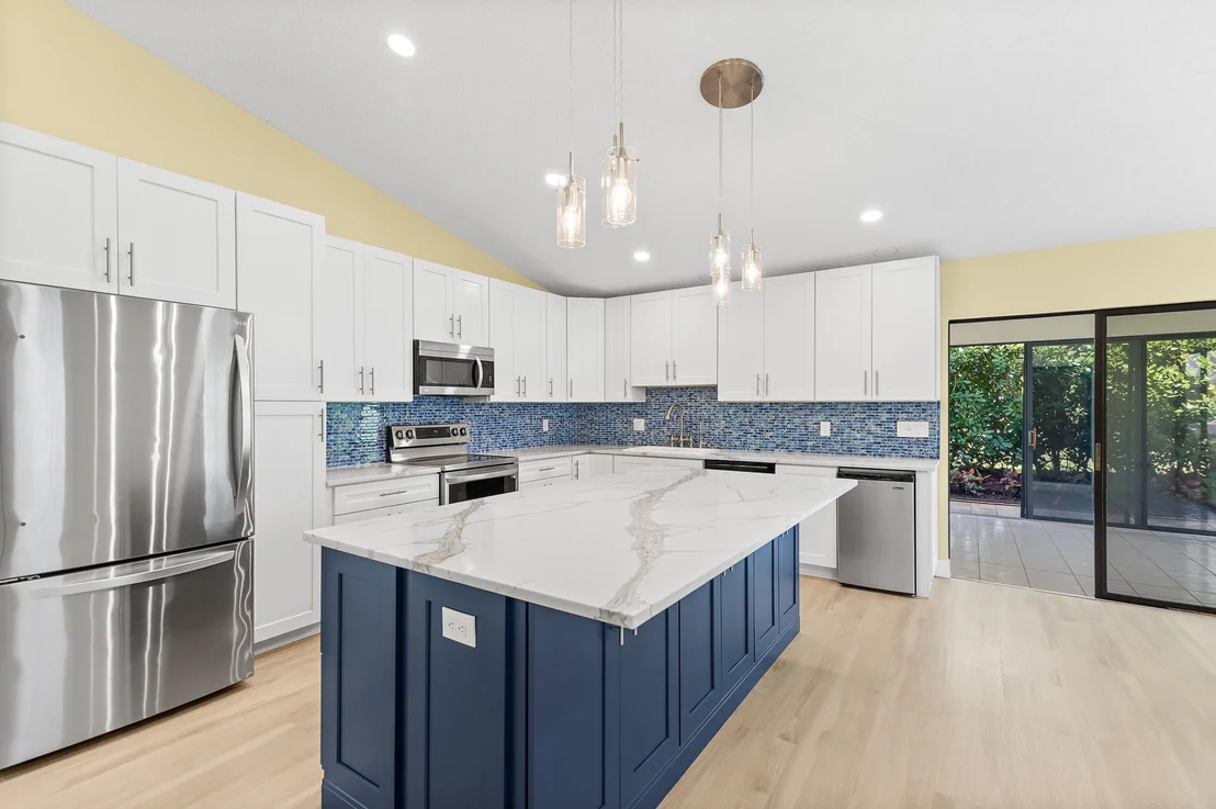 Photo of 2685 Riviera Drive