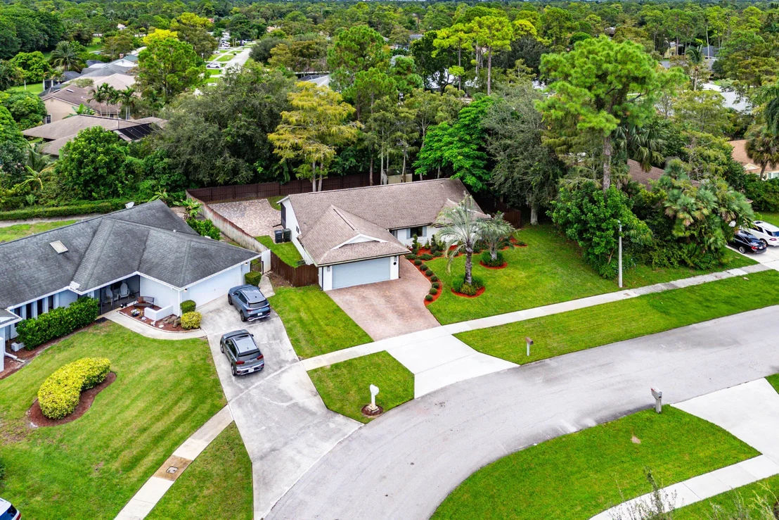 Photo of 14271 Flora Lane