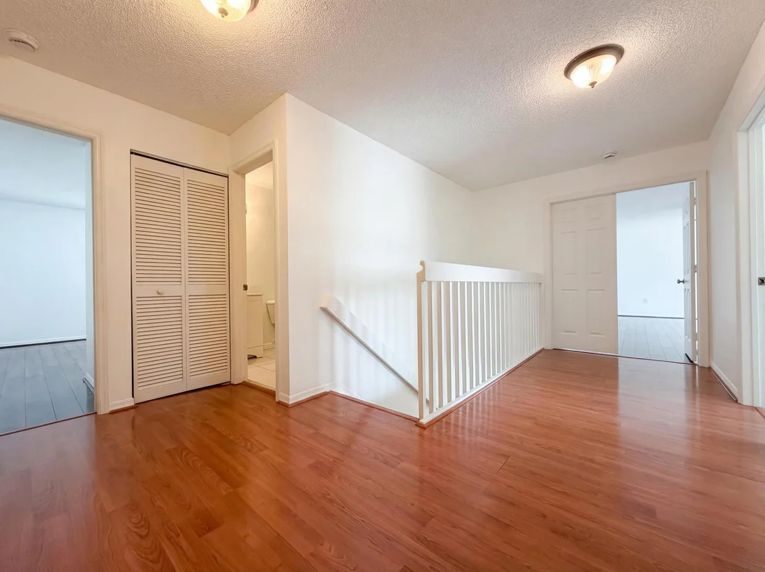 Photo of 73 Gables Boulevard