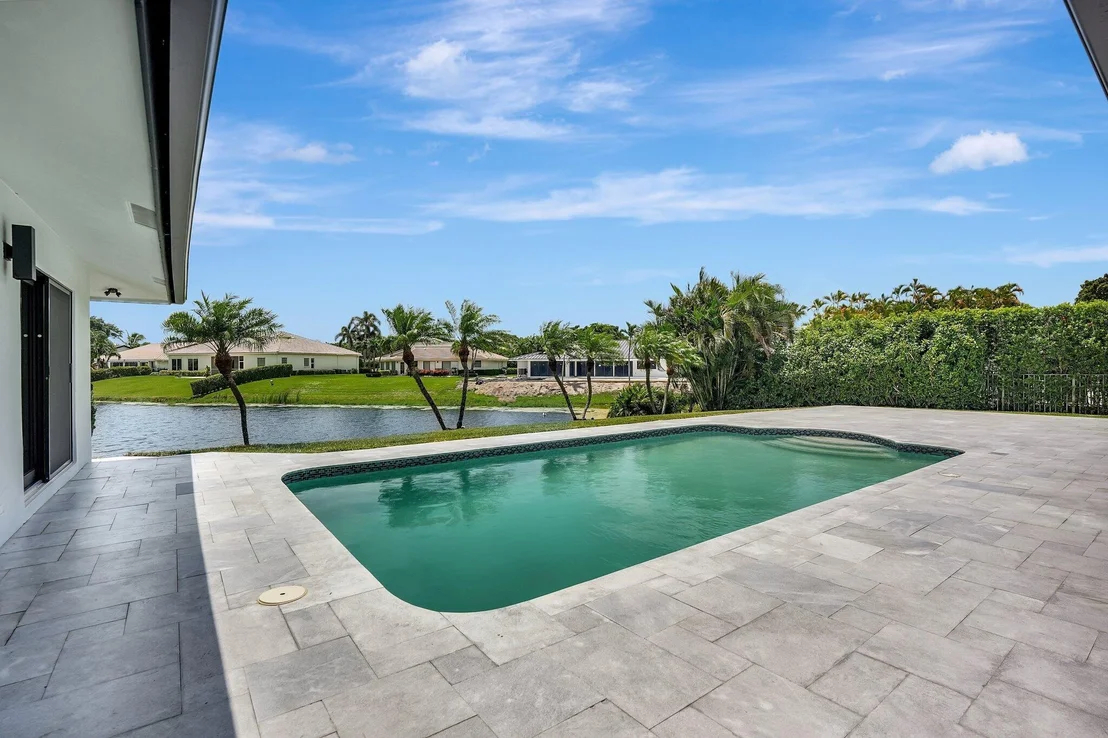 Photo of 5011 Pineview Circle