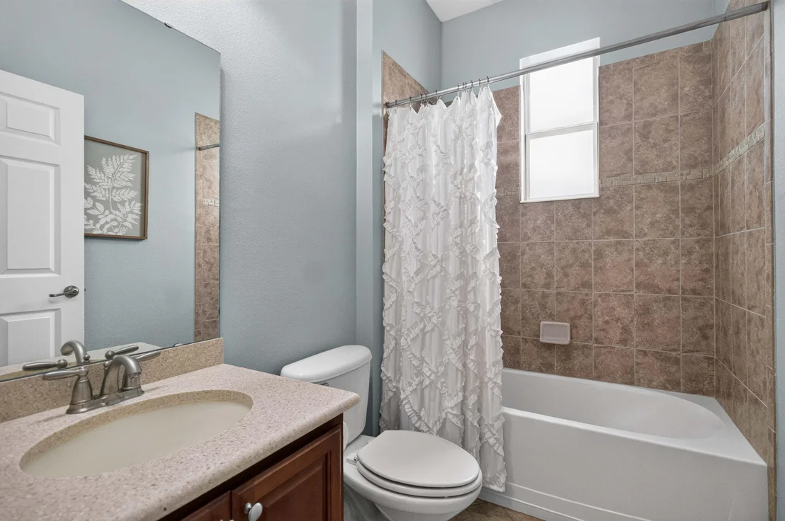 Photo of 2071 RAFTON Road