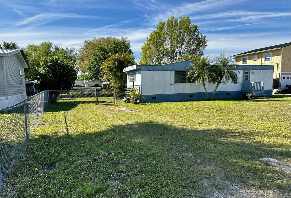 Photo of 2924 SE 25th Street