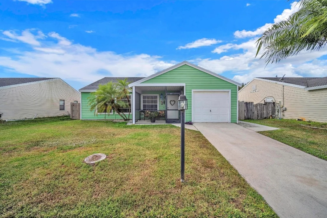 Photo of 5235 Edgewood Drive
