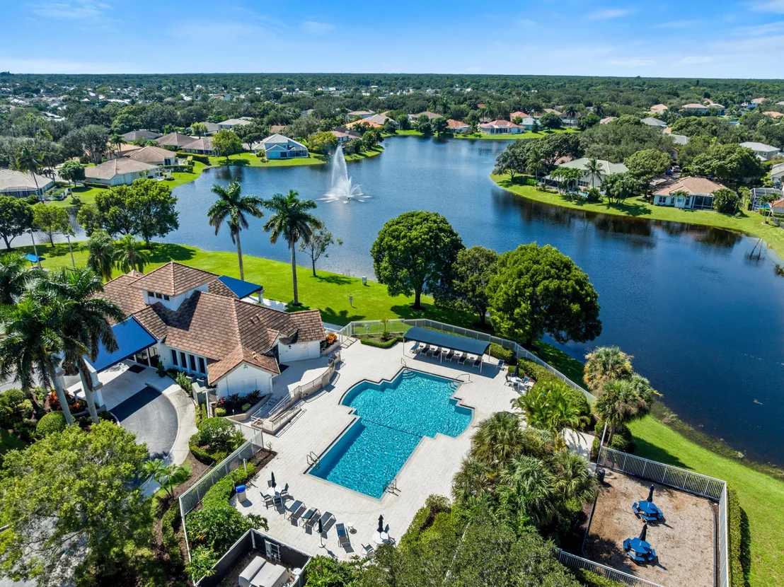 Photo of 572 Scrubjay Lane