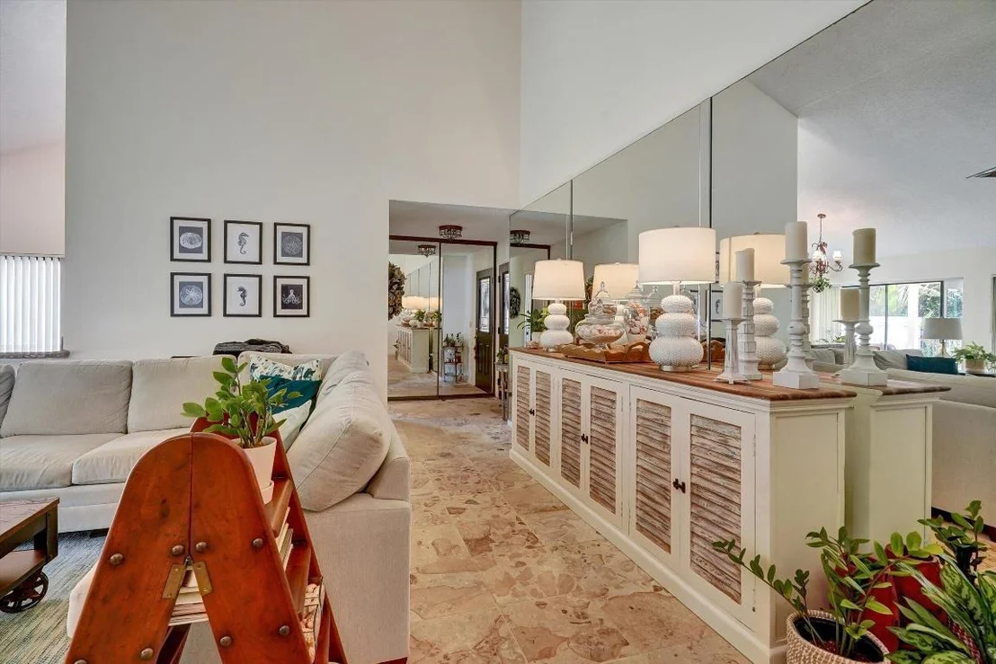 Photo of 316 River Edge Road