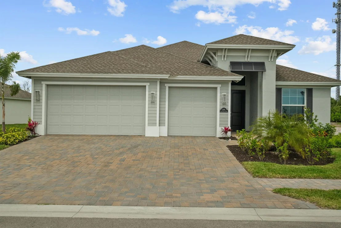 Photo of 6431 High Pointe Circle