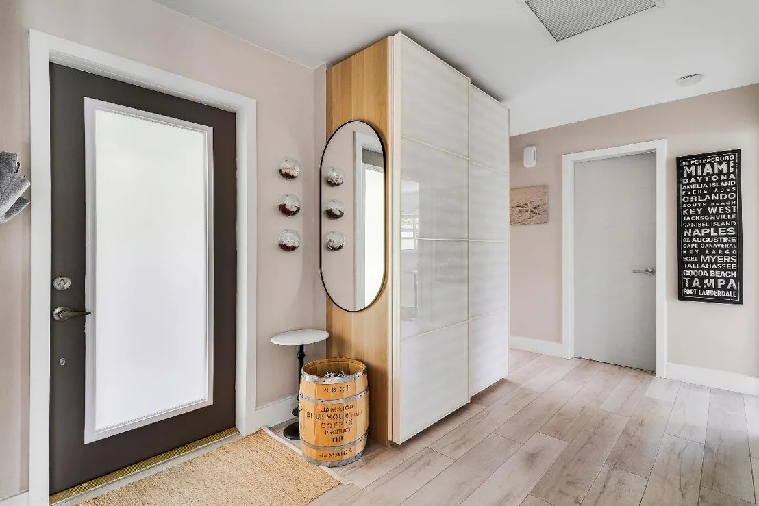 Photo of 1221 Morse Boulevard
