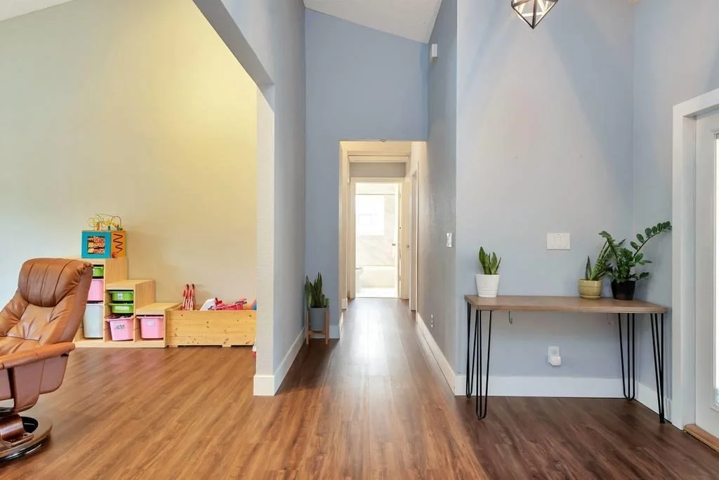 Photo of 9800 Sun Pointe Drive