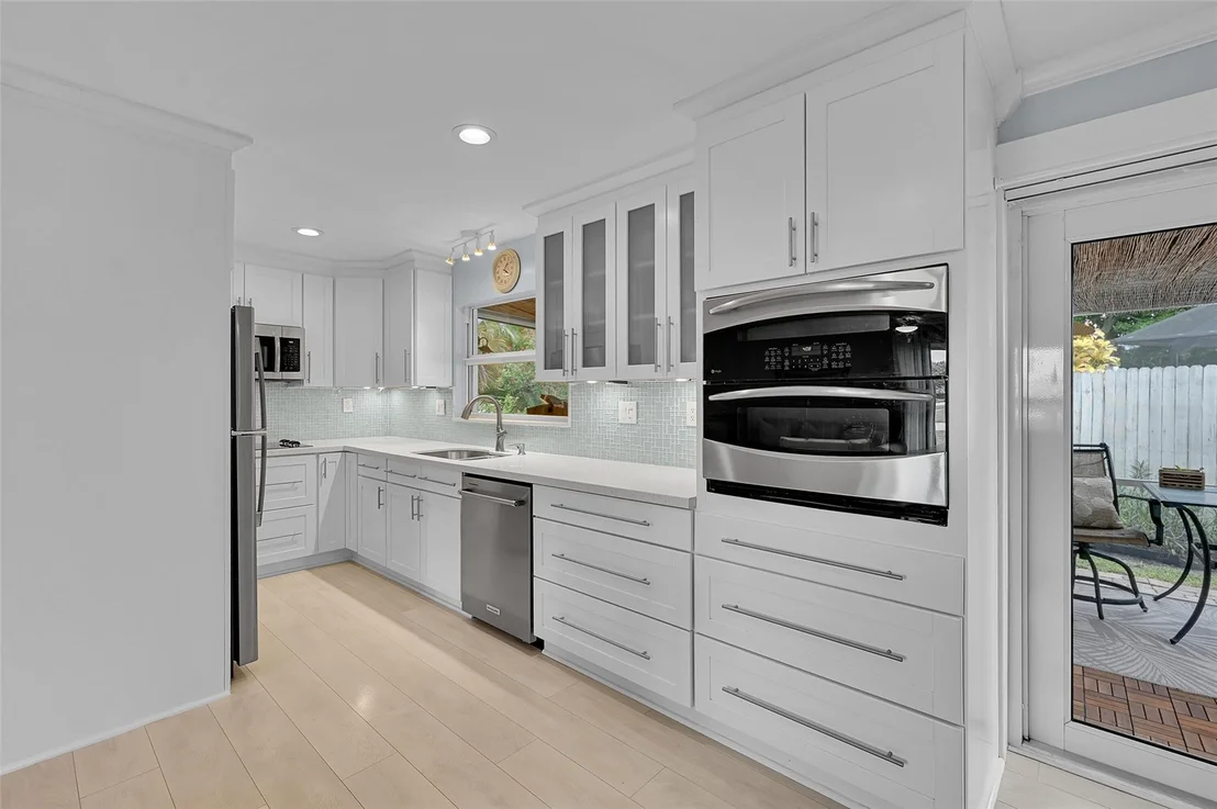 Photo of 2431 E River Drive