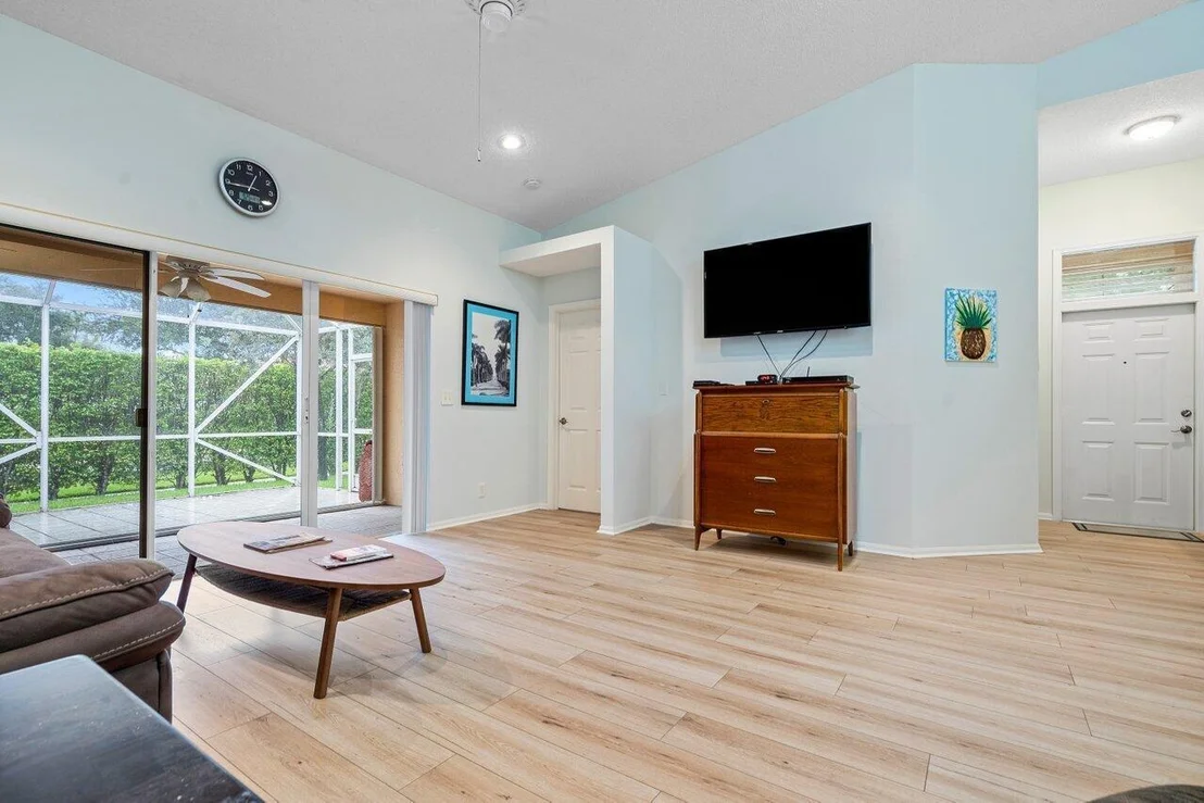 Photo of 79 Sausalito Drive